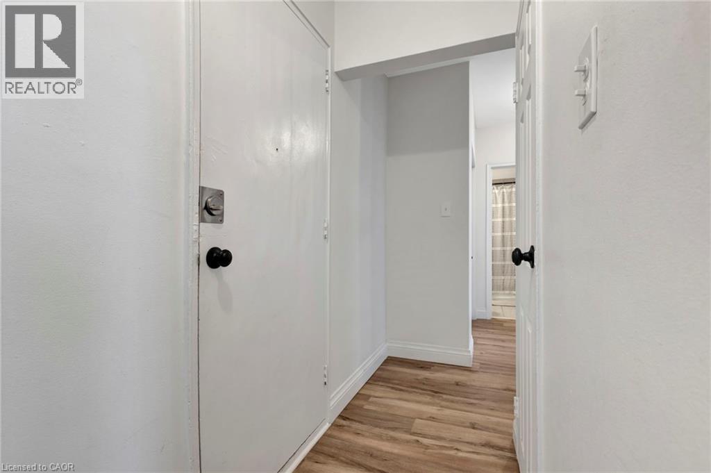37 Mericourt Road Unit# 304, Hamilton, Ontario  L8S 2N5 - Photo 3 - 40843329