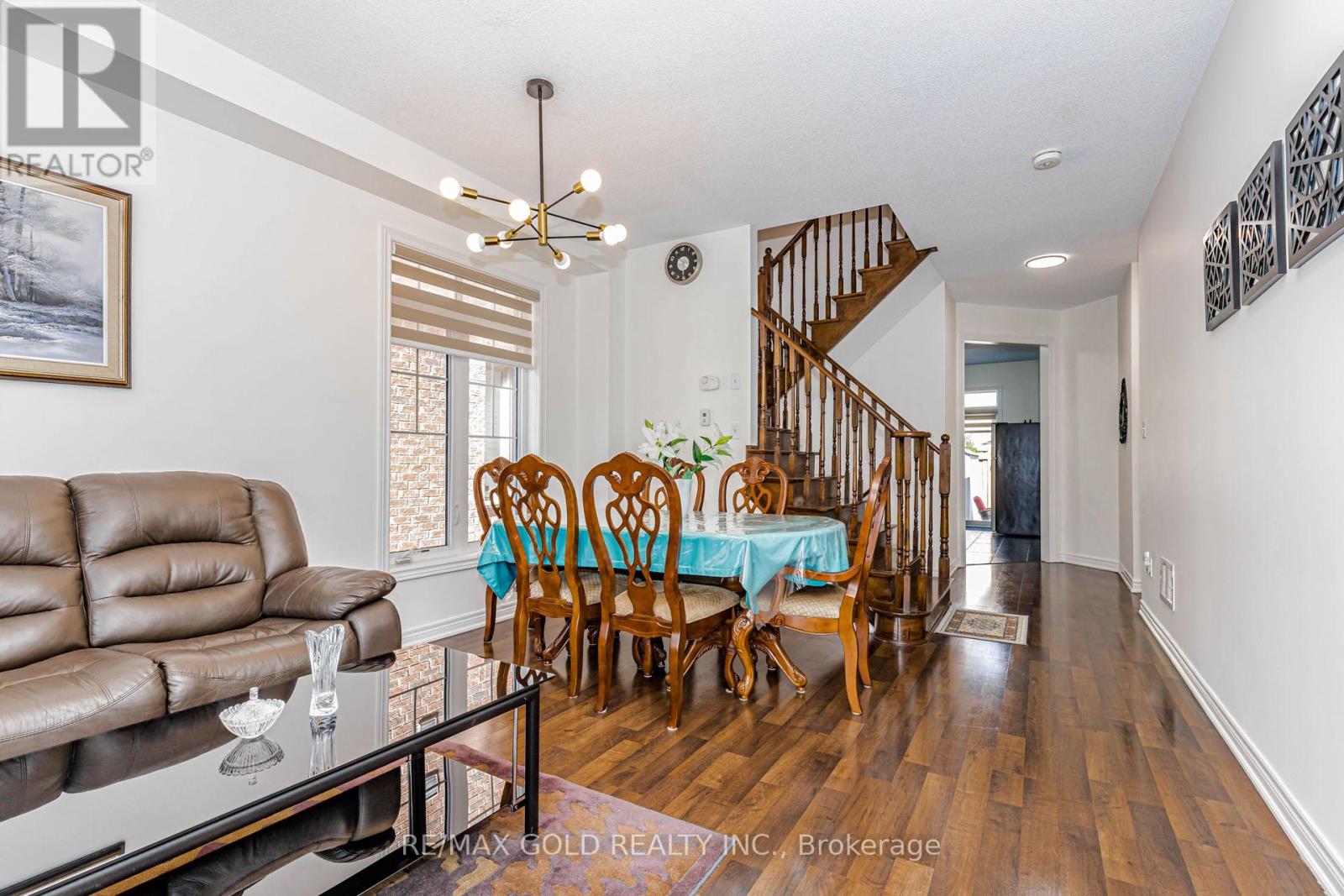 12 Fitzgibson Street, Brampton, Ontario  L6Y 5Y5 - Photo 8 - W13522538