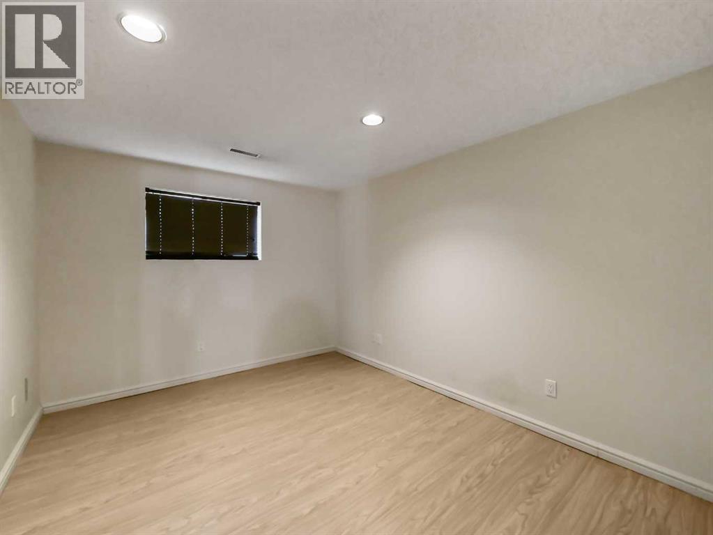 27 Erin Green Place SE, Calgary, Alberta  T2B 3C2 - Photo 28 - A2318315