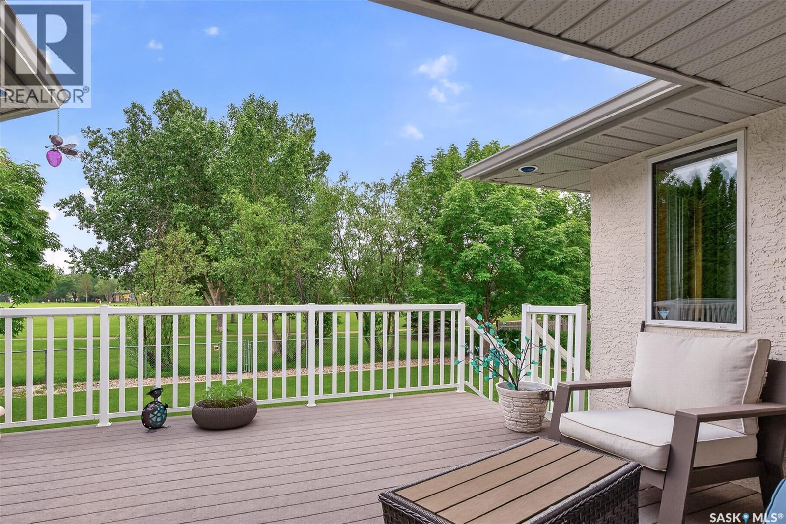 65 Flax Road, Moose Jaw, Saskatchewan  S6J 1L1 - Photo 3 - SK041619