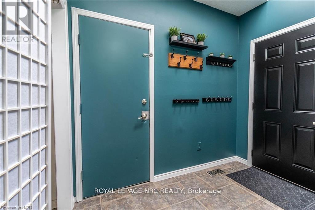 6285 Delta Drive, Niagara Falls, Ontario  L2H 2J7 - Photo 2 - X13527902