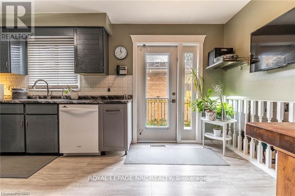 6285 Delta Drive, Niagara Falls, Ontario  L2H 2J7 - Photo 6 - X13527902
