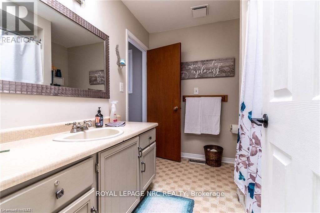 6285 Delta Drive, Niagara Falls, Ontario  L2H 2J7 - Photo 9 - X13527902