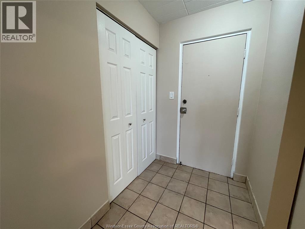 928 Howard Avenue Unit# 7, Windsor, Ontario N9A 2S6 - Photo 2 - 26016135