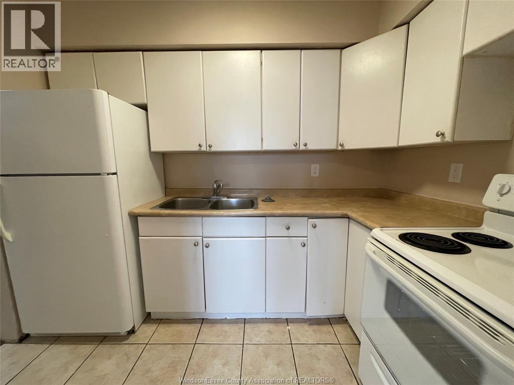 928 Howard Avenue Unit# 7, Windsor, Ontario N9A 2S6 - Photo 6 - 26016135