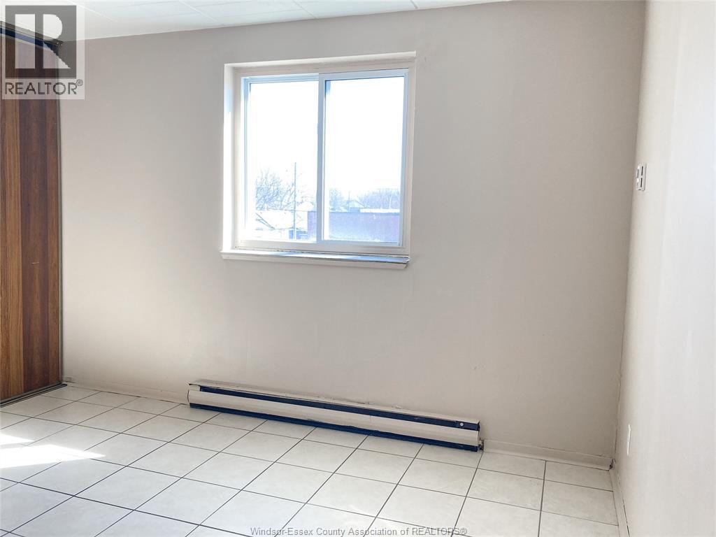 892 Campbell Avenue Unit# 12, Windsor, Ontario N9B 2H9 - Photo 12 - 26016089