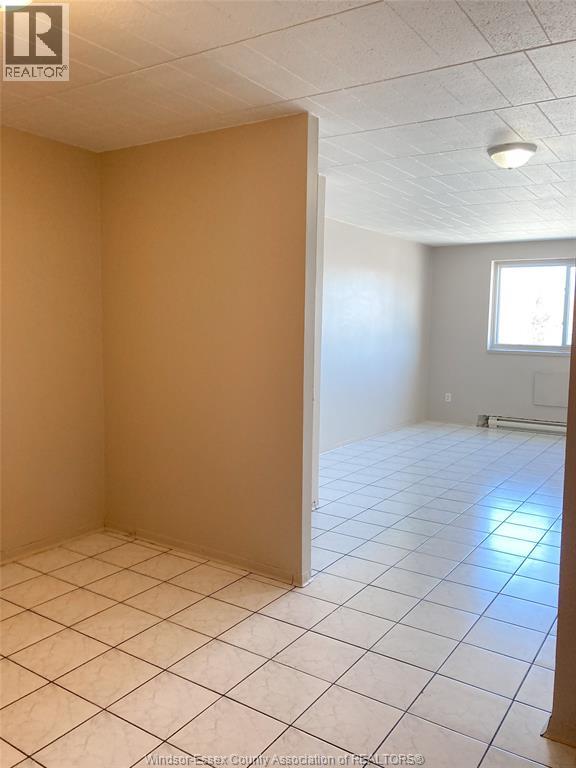 892 Campbell Avenue Unit# 12, Windsor, Ontario N9B 2H9 - Photo 7 - 26016089
