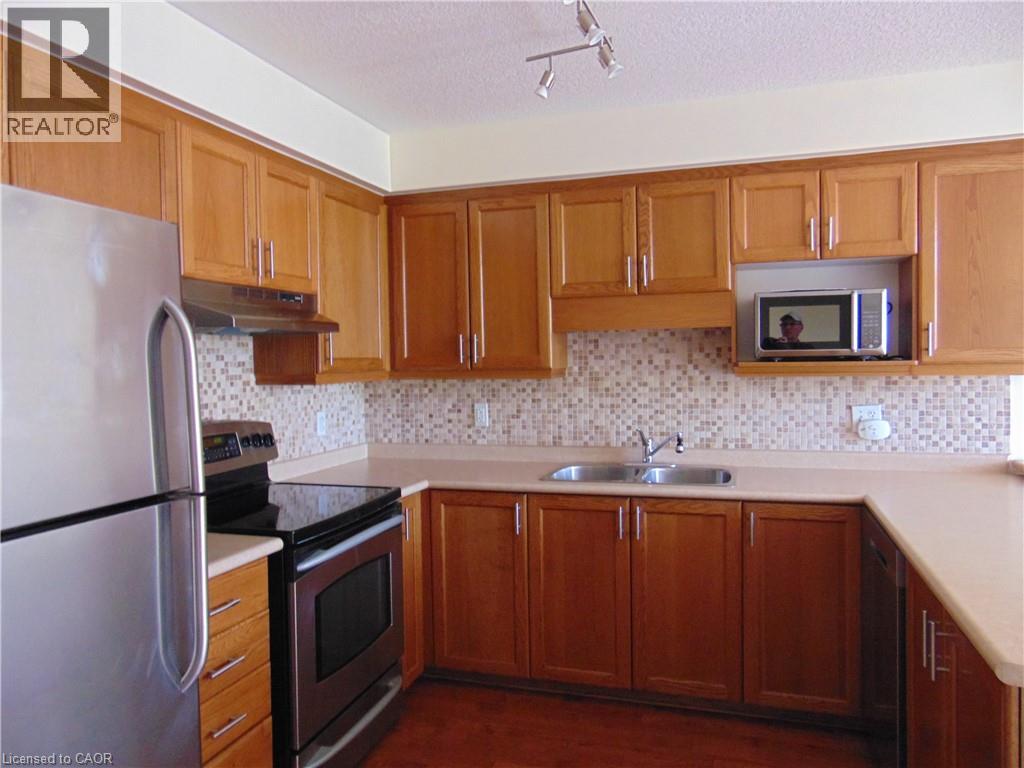 214 Snowdrop Crescent, Kitchener, Ontario  N2E 4C2 - Photo 4 - 40845246