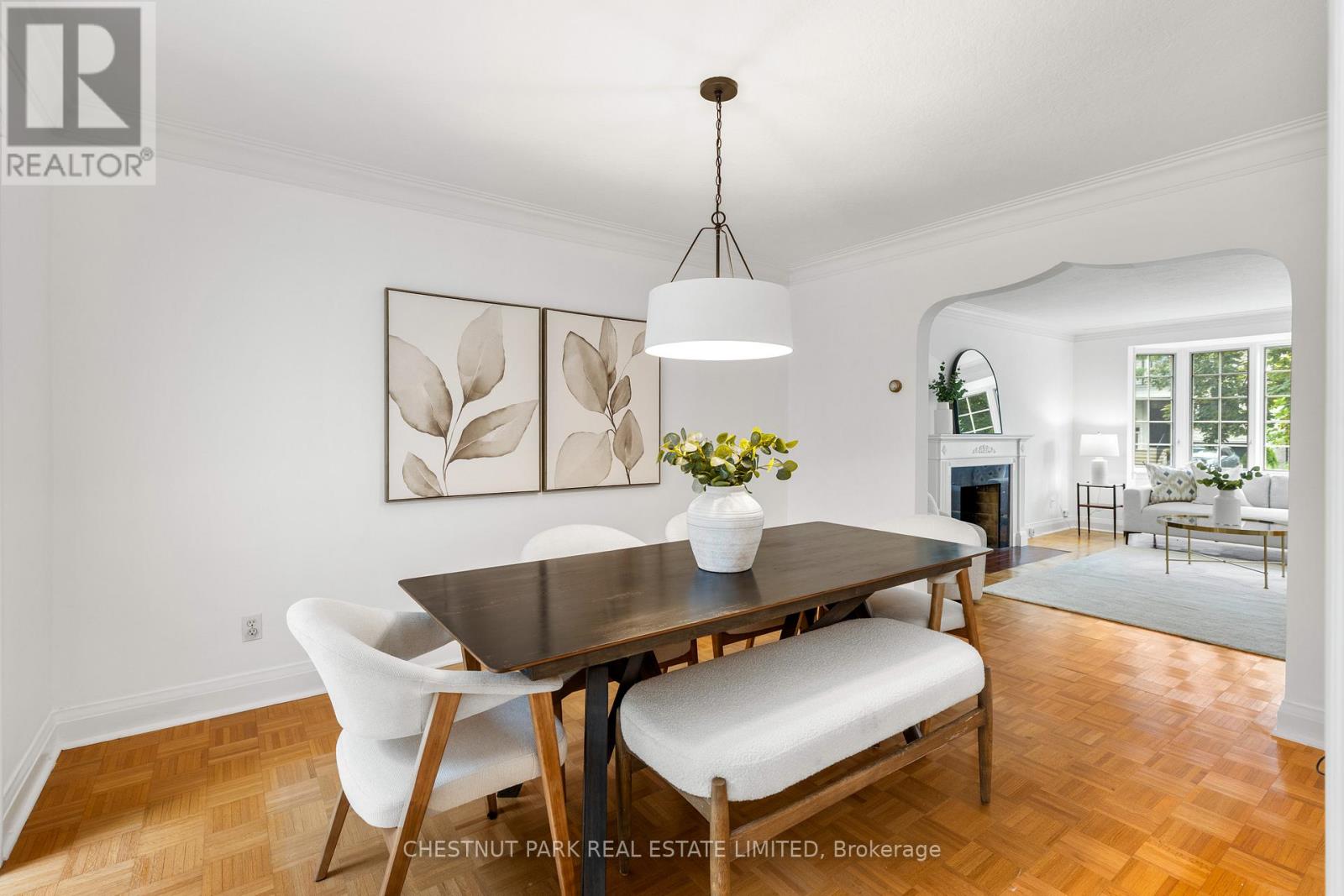 4 Roxville Avenue, Toronto, Ontario  M4G 3P8 - Photo 11 - C13527796