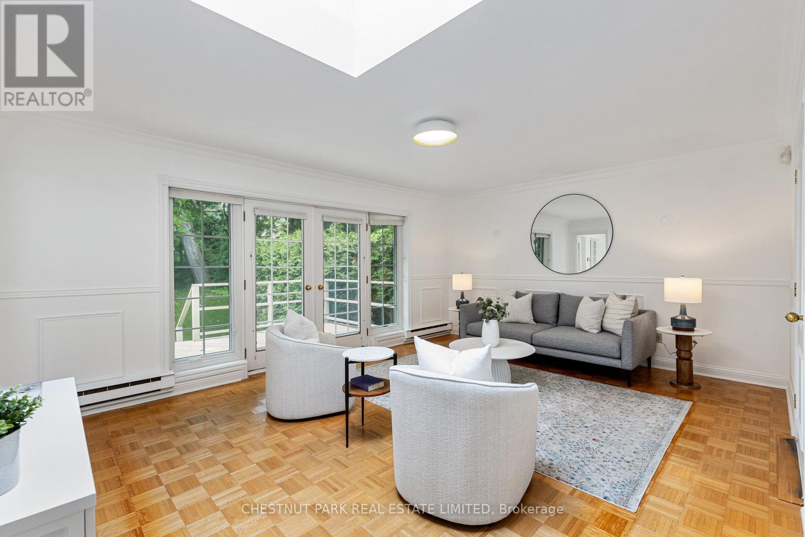 4 Roxville Avenue, Toronto, Ontario  M4G 3P8 - Photo 17 - C13527796