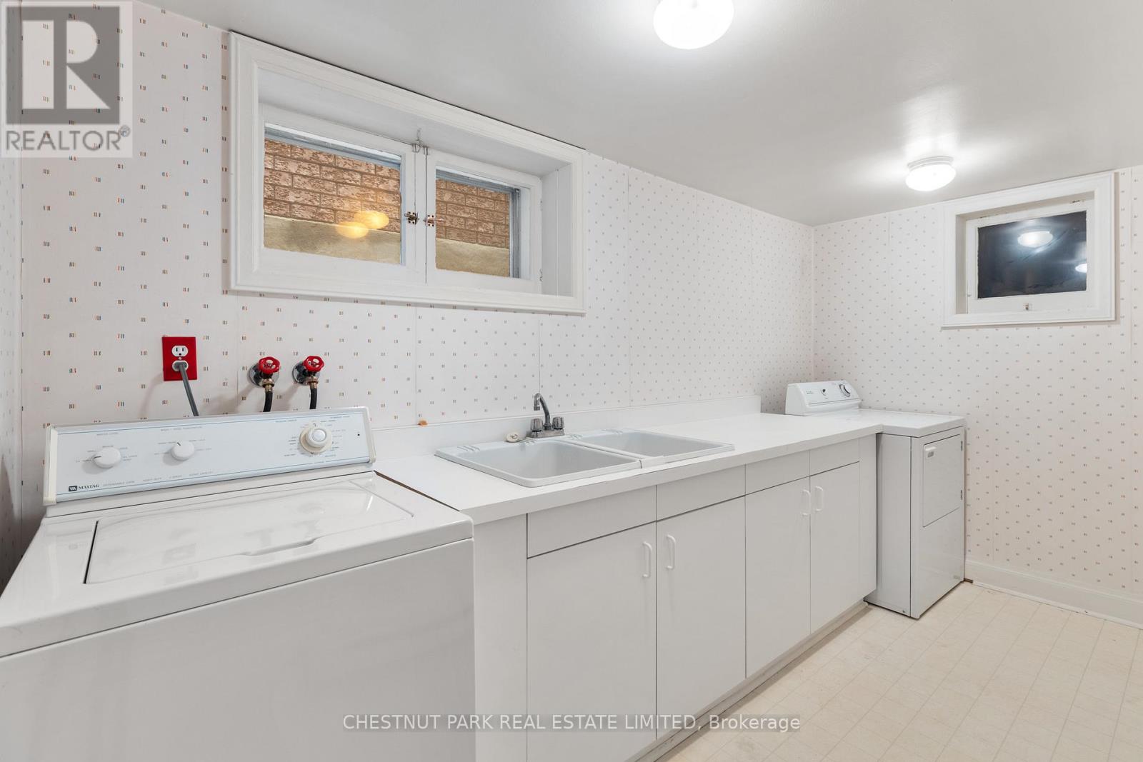 4 Roxville Avenue, Toronto, Ontario  M4G 3P8 - Photo 44 - C13527796