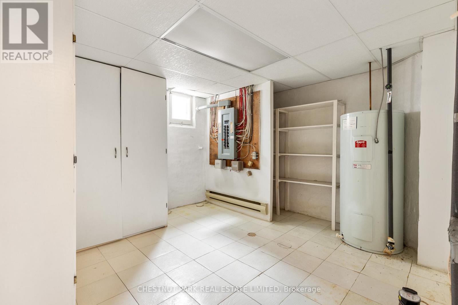 4 Roxville Avenue, Toronto, Ontario  M4G 3P8 - Photo 45 - C13527796