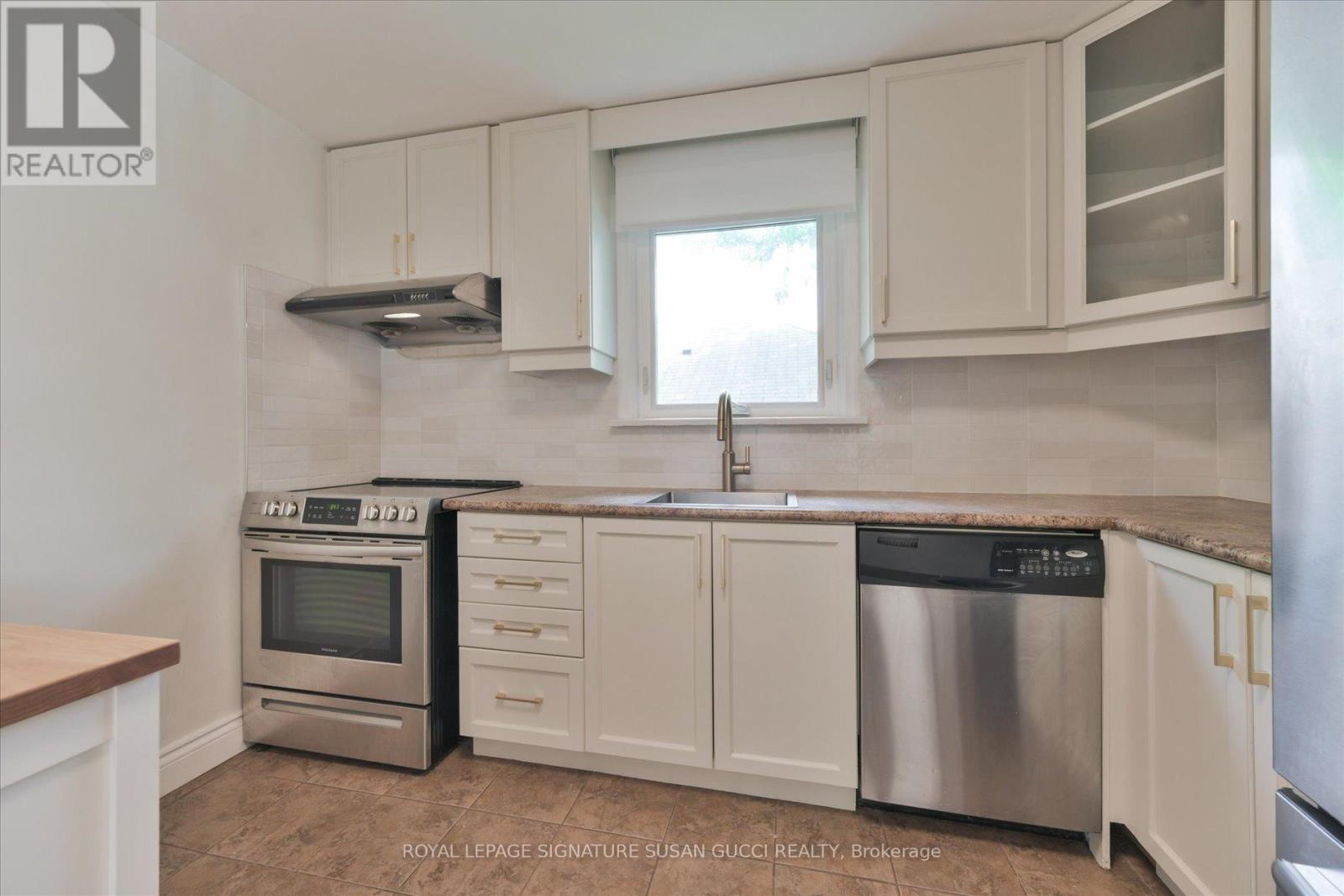 27 Bexhill Avenue, Toronto, Ontario  M1L 3B5 - Photo 10 - E13527804