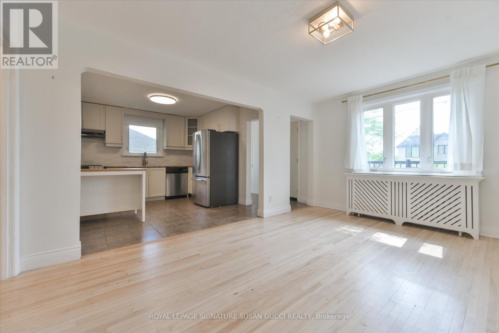 27 Bexhill Avenue, Toronto, Ontario  M1L 3B5 - Photo 7 - E13527804
