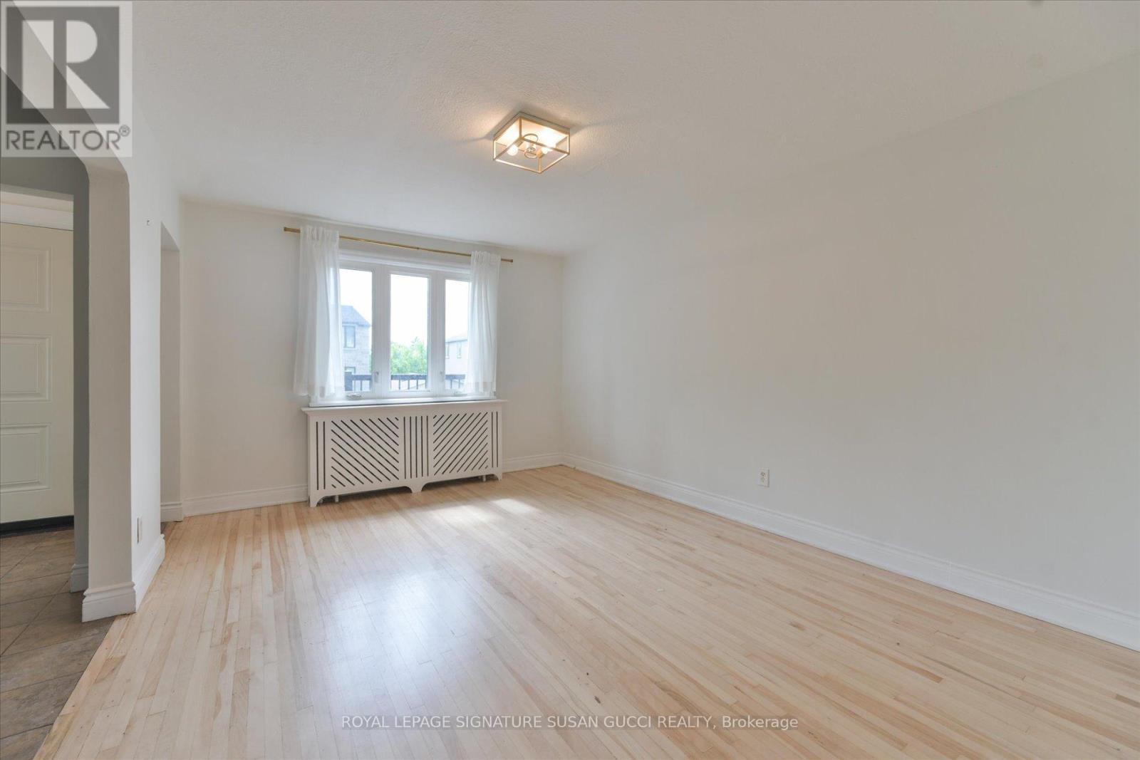 27 Bexhill Avenue, Toronto, Ontario  M1L 3B5 - Photo 8 - E13527804