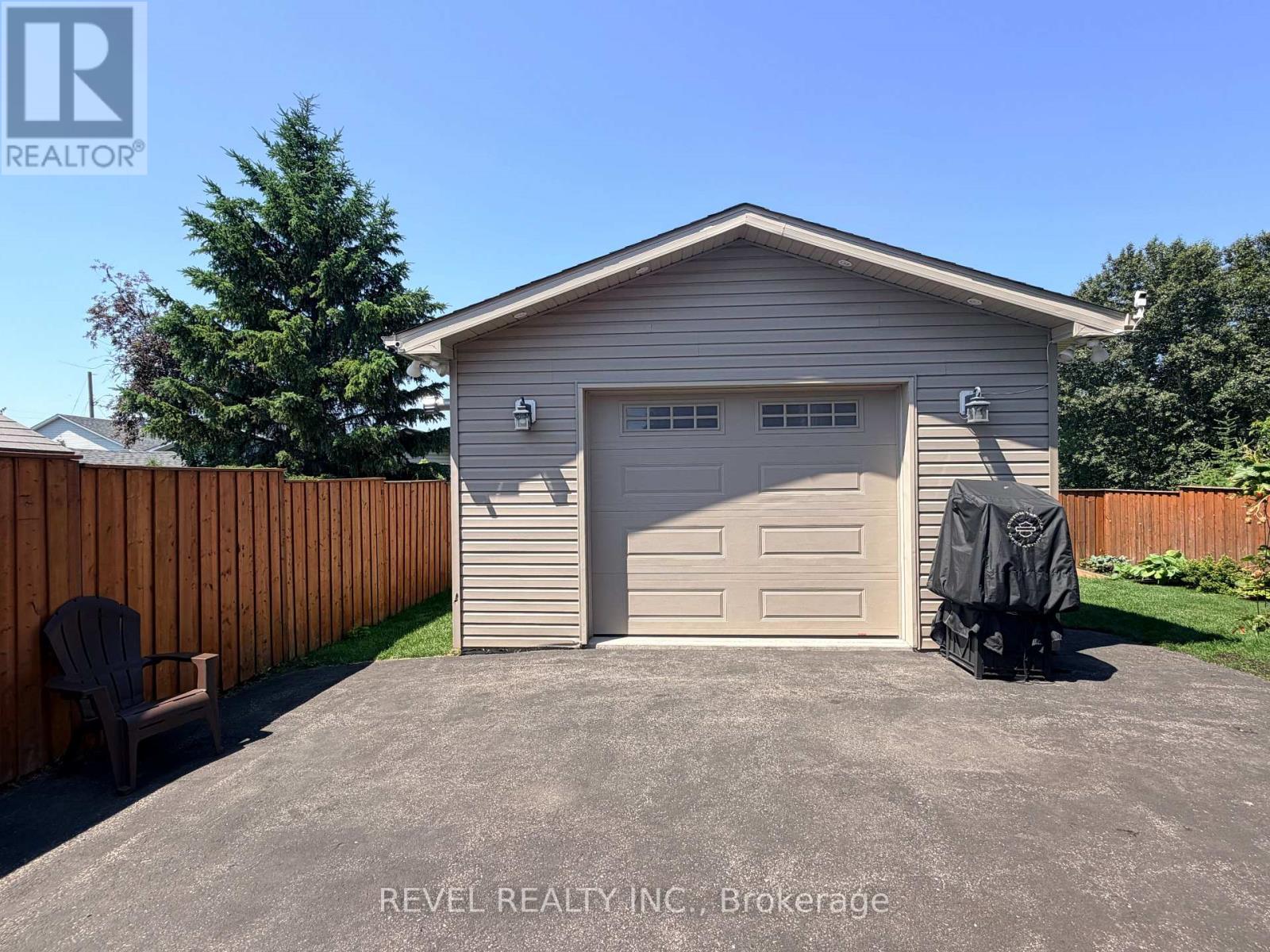 521 Pine Street N, Timmins, Ontario  P4N 6L9 - Photo 4 - T13519234