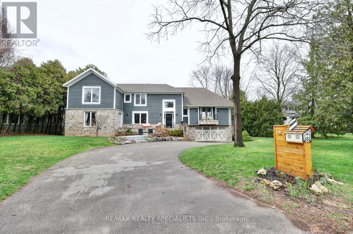 1301 Gatehouse Drive, Mississauga, Ontario  L5H 1A6 - Photo 3 - W13527862
