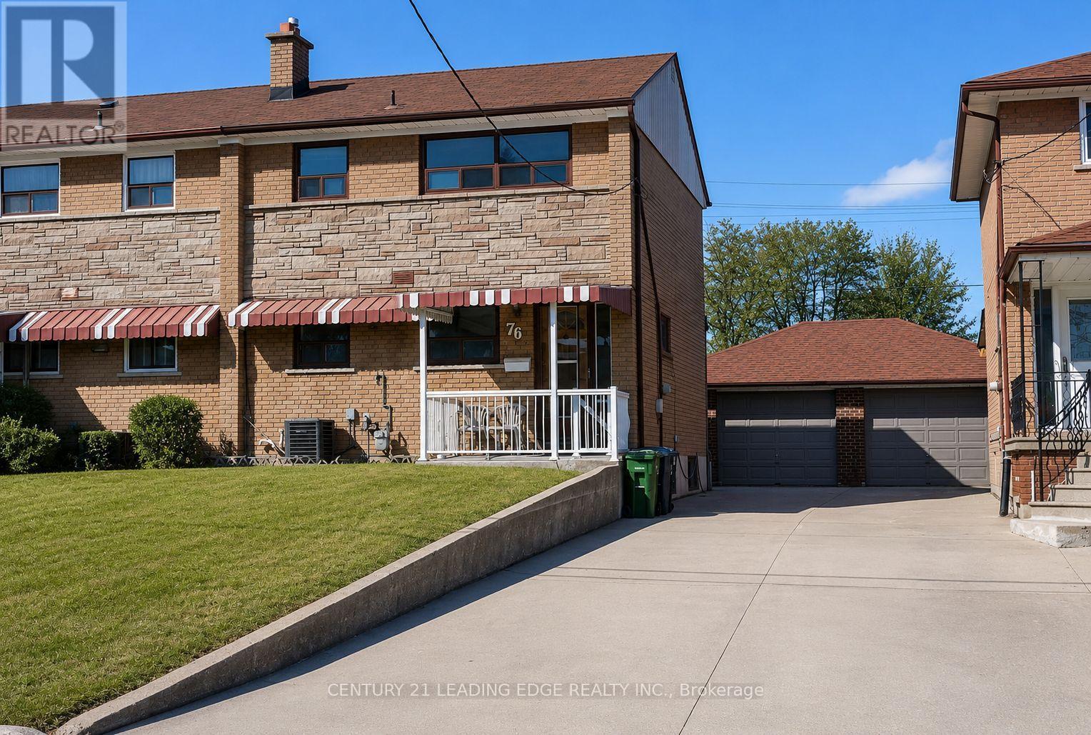 76 THURROCK ROAD, Toronto, Ontario