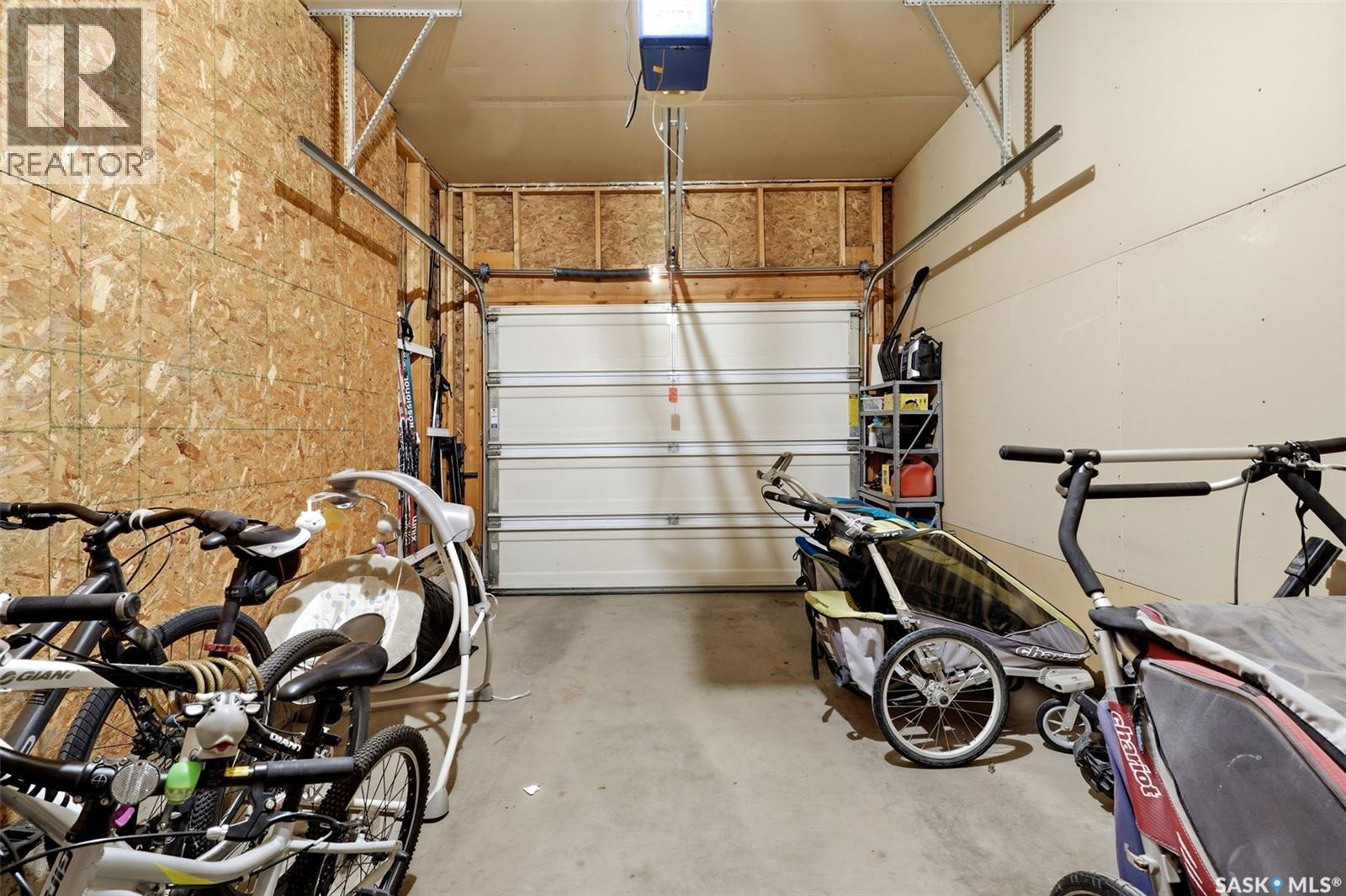 14 2751 Windsor Park Road, Regina, Saskatchewan  S4V 1B1 - Photo 27 - SK041631