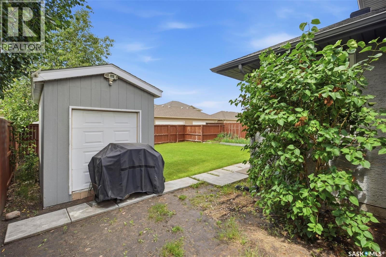 110 Robertson Cove, Saskatoon, Saskatchewan  S7T 0E3 - Photo 36 - SK041608
