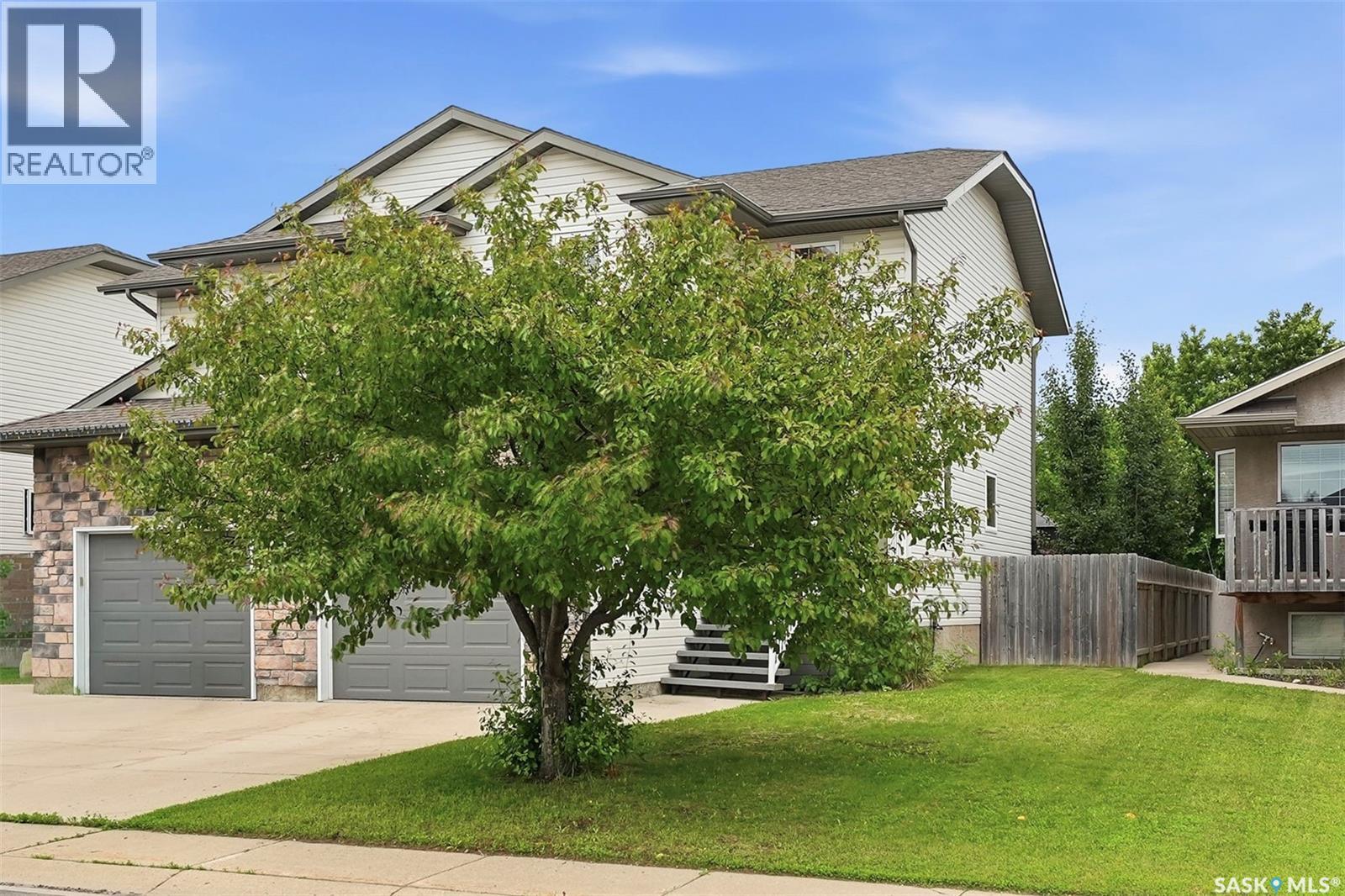 125 Meadowlark Park, Warman, Saskatchewan  S0K 0A1 - Photo 2 - SK041564