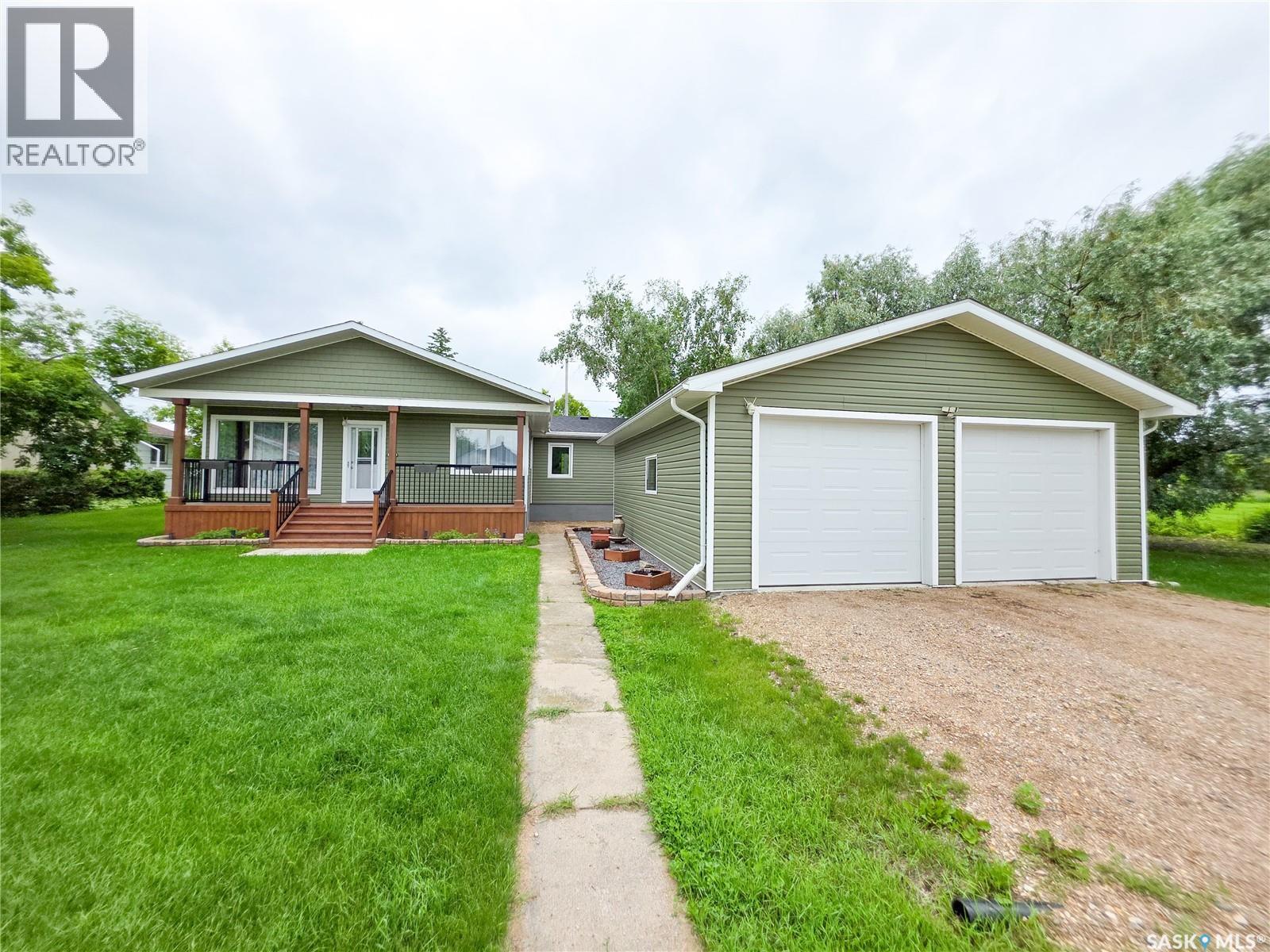 121 1st AVENUE NE, Ituna, Saskatchewan