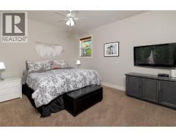 888 Hewetson Avenue, Kelowna, British Columbia  V1W 5C9 - Photo 42 - 10391856