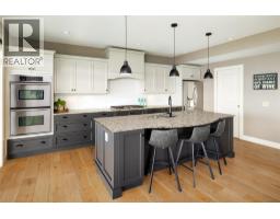 888 Hewetson Avenue, Kelowna, British Columbia  V1W 5C9 - Photo 19 - 10391856