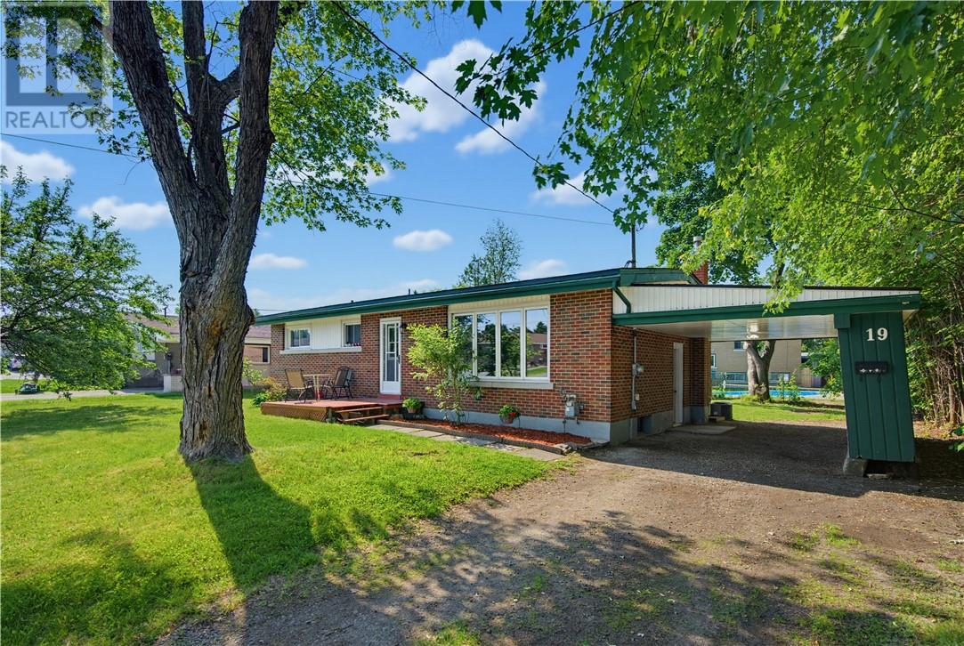 19 Norfolk Court, Greater Sudbury, Ontario