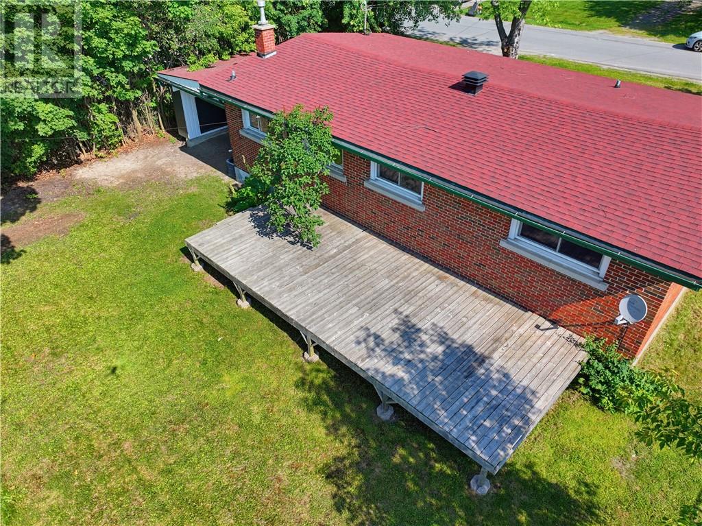19 Norfolk Court, Greater Sudbury, Ontario  P3A 1E4 - Photo 19 - 2129014