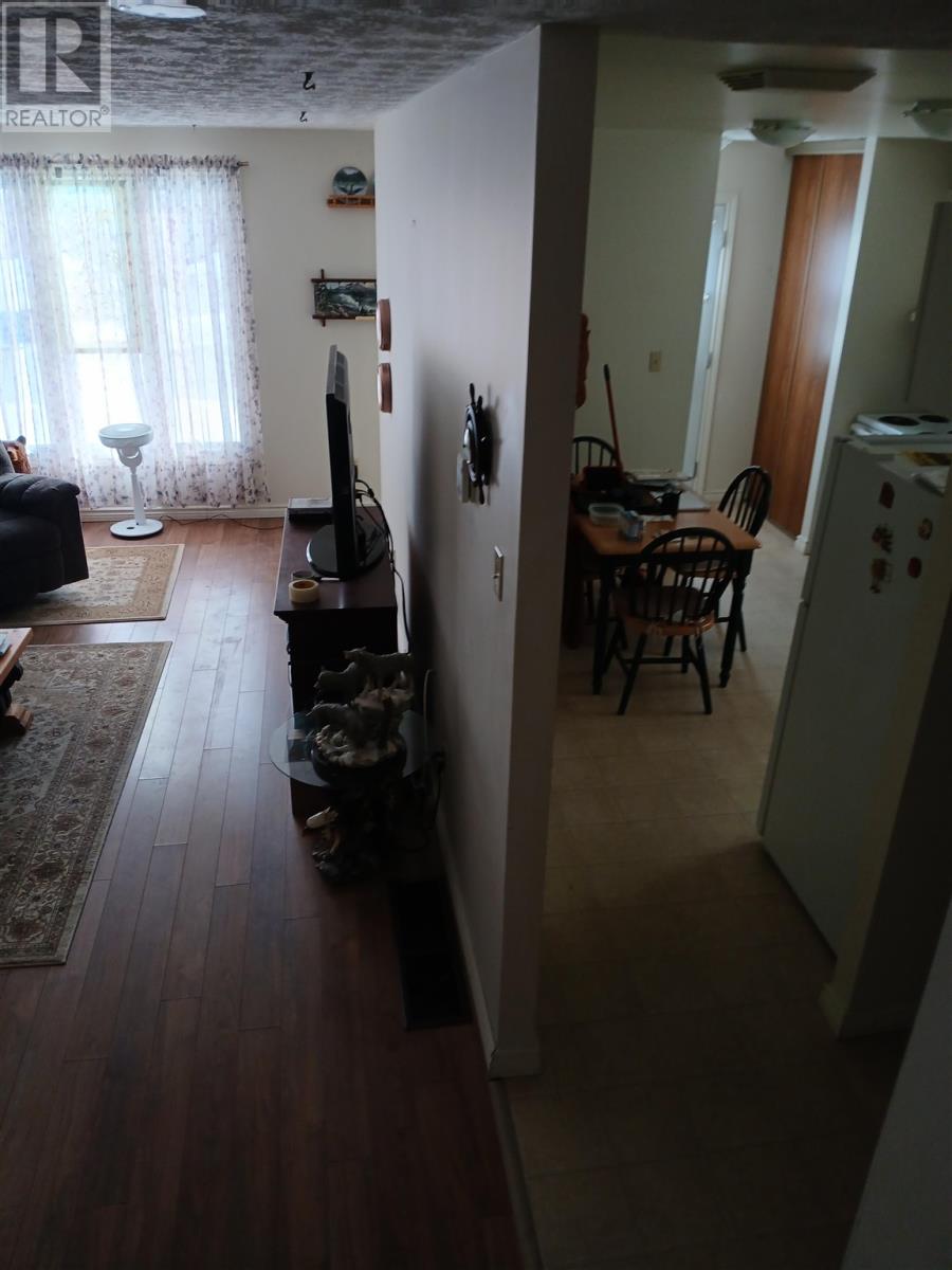 50 Hergott Ave, Elliot Lake, Ontario  P5A 3A8 - Photo 10 - SM261730
