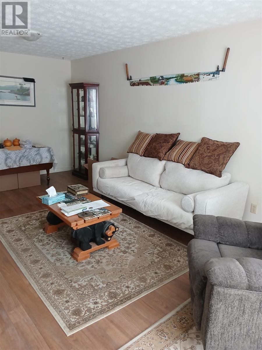 50 Hergott Ave, Elliot Lake, Ontario  P5A 3A8 - Photo 18 - SM261730