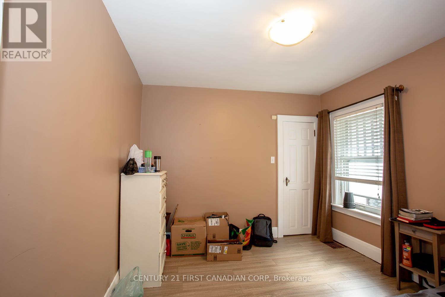 27 Wharncliffe Road S, London South, Ontario  N6J 2J5 - Photo 15 - X13528054