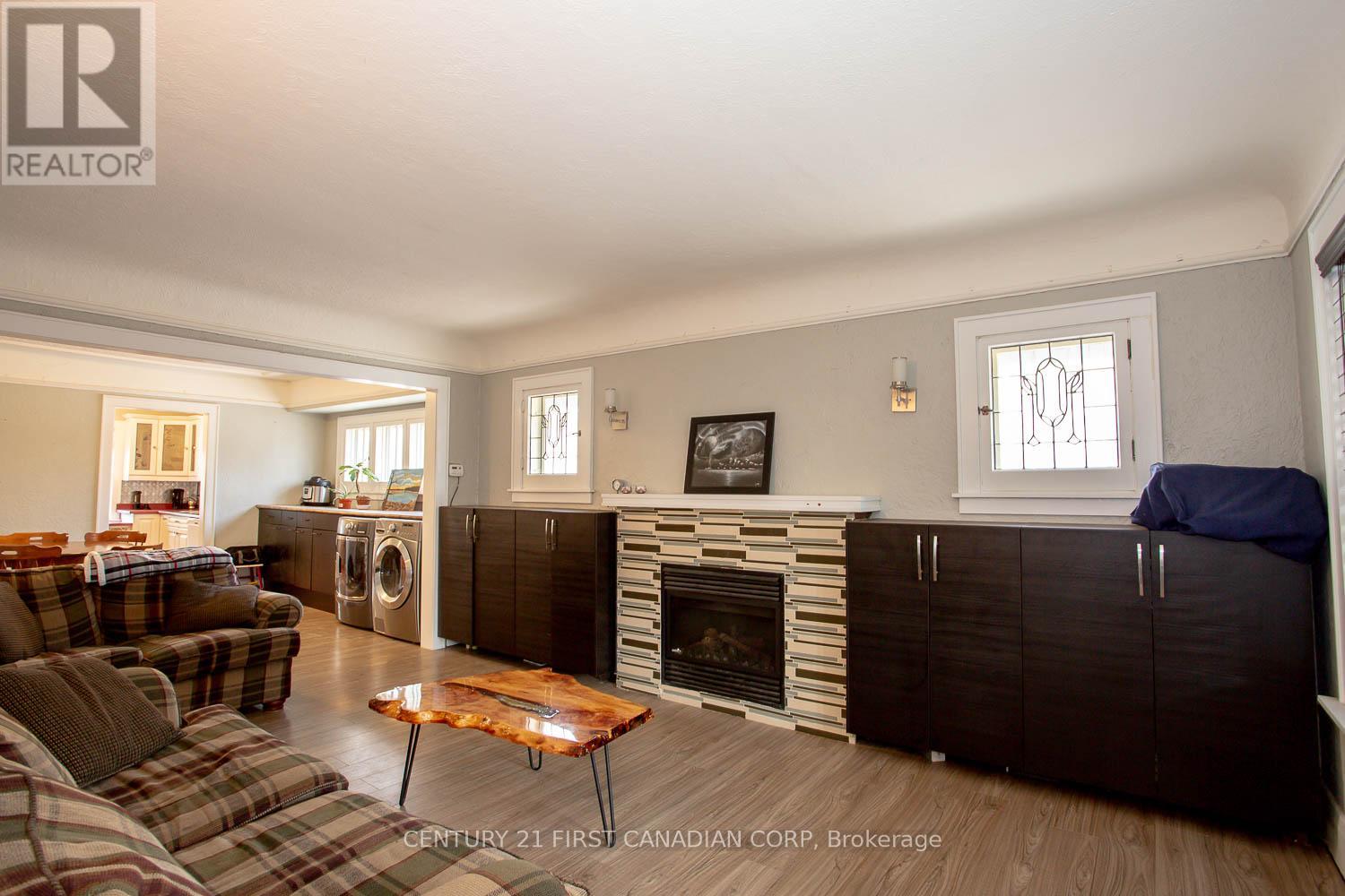 27 Wharncliffe Road S, London South, Ontario  N6J 2J5 - Photo 4 - X13528054