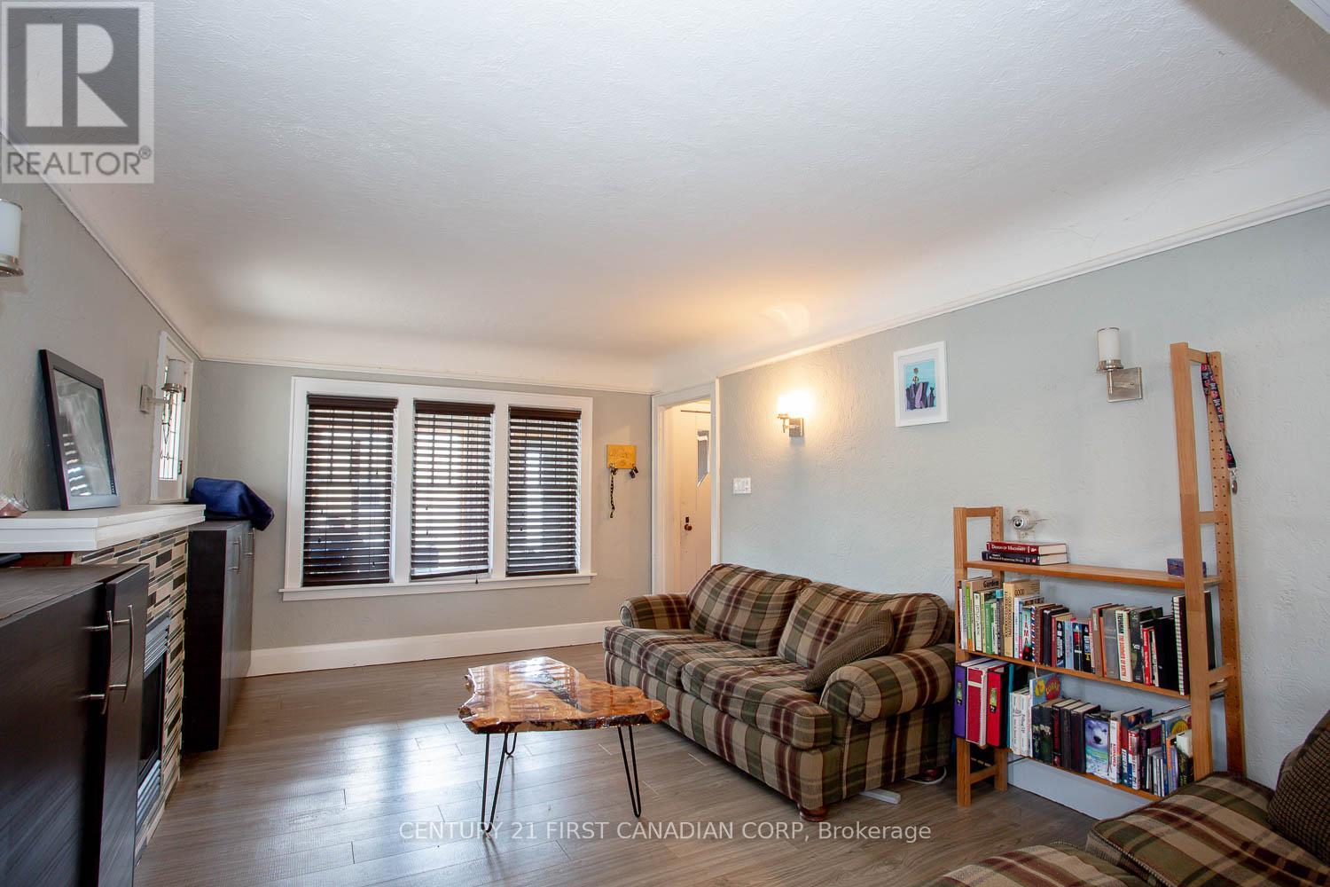 27 Wharncliffe Road S, London South, Ontario  N6J 2J5 - Photo 6 - X13528054