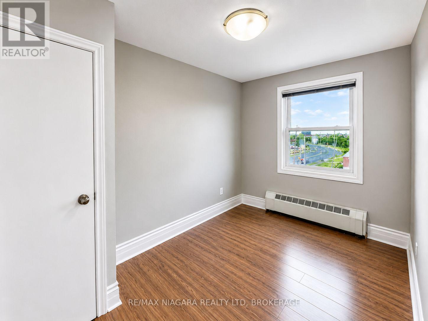 15 - 139 Westchester Crescent, St. Catharines, Ontario  L2P 2N8 - Photo 6 - X13528116