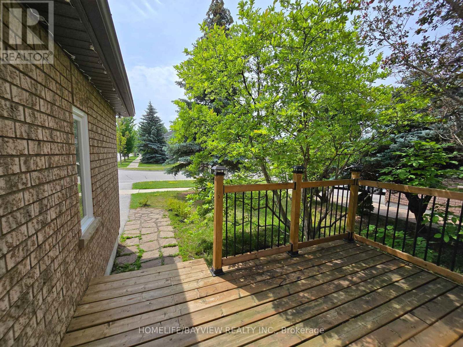 176 Humberland Drive, Richmond Hill, Ontario  L4E 3S9 - Photo 4 - N13526390