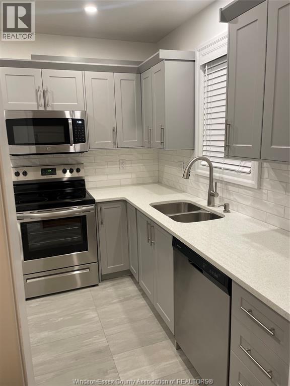 1496/1498 Giles Boulevard East, Windsor, Ontario  N9A 4H1 - Photo 2 - 26016154