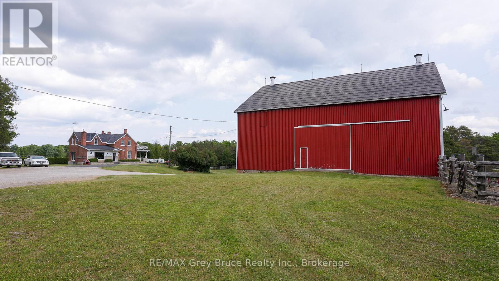 319144 Grey Road 1, Georgian Bluffs, Ontario N4K 0G2 - Photo 10 - X13527960