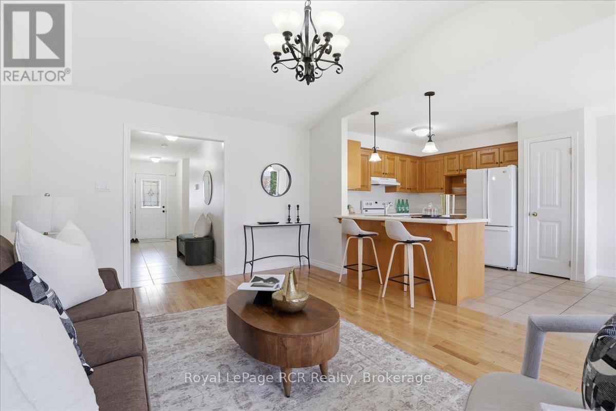 14 Parkside Street, Mapleton, Ontario  N0G 1B0 - Photo 11 - X13528240