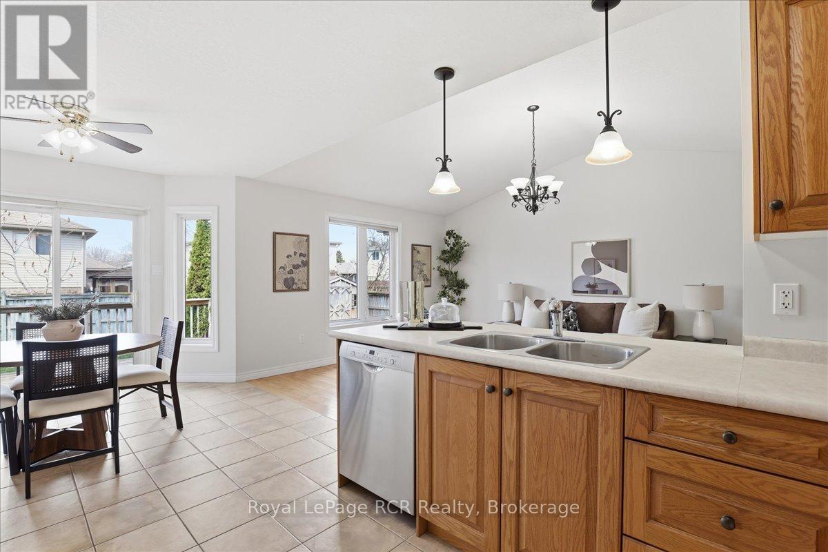 14 Parkside Street, Mapleton, Ontario  N0G 1B0 - Photo 15 - X13528240