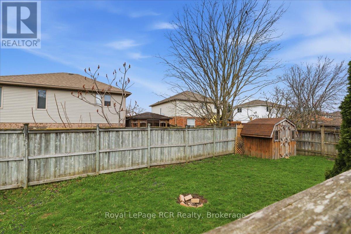 14 Parkside Street, Mapleton, Ontario  N0G 1B0 - Photo 36 - X13528240