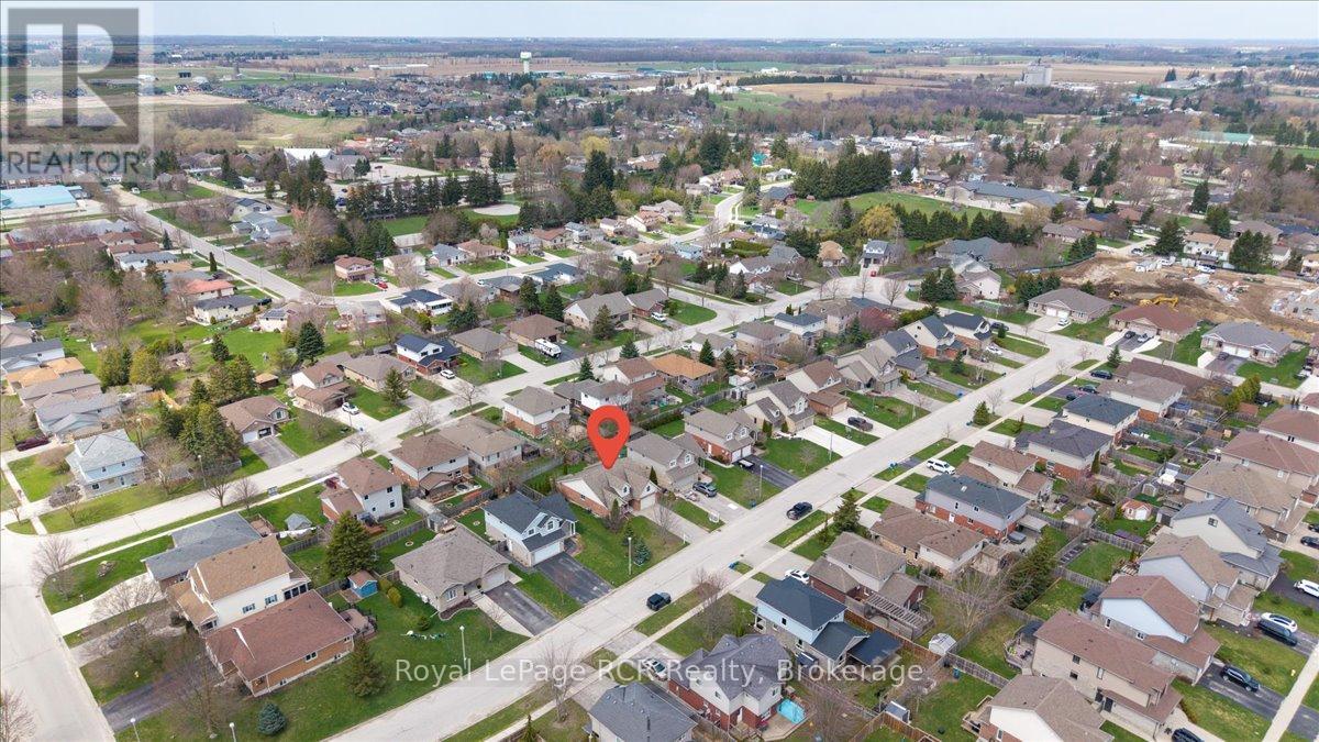 14 Parkside Street, Mapleton, Ontario  N0G 1B0 - Photo 47 - X13528240