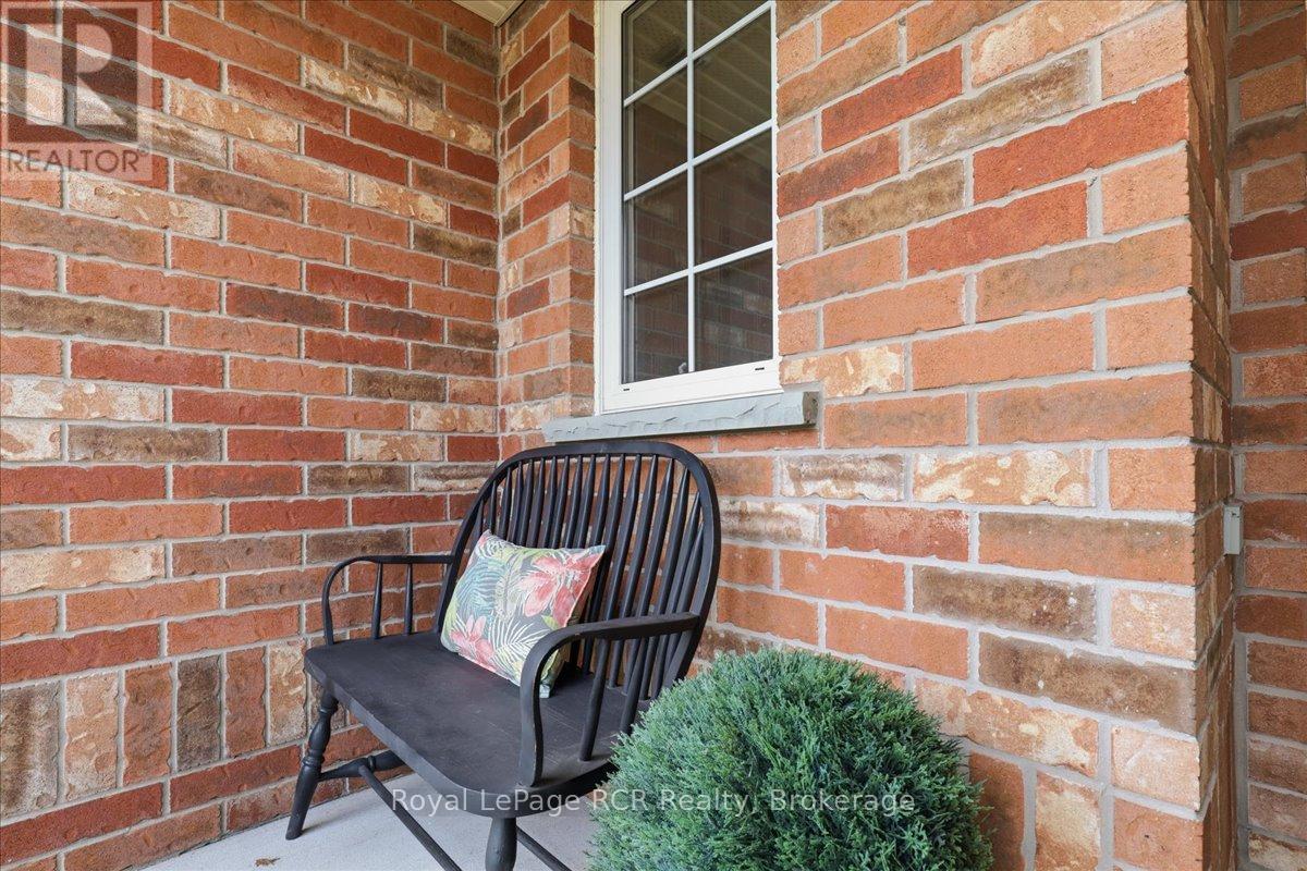 14 Parkside Street, Mapleton, Ontario  N0G 1B0 - Photo 5 - X13528240
