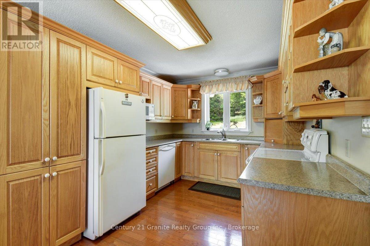 1573 Ojibway Road, Highlands East, Ontario  K0L 2A0 - Photo 10 - X13528220