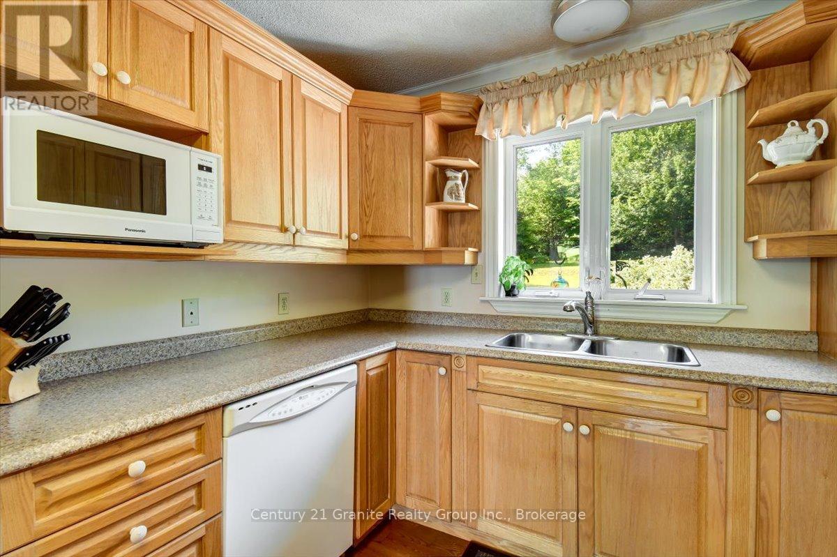 1573 Ojibway Road, Highlands East, Ontario  K0L 2A0 - Photo 11 - X13528220