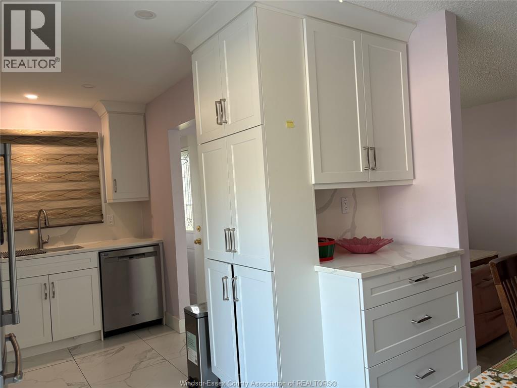 3295 Aurora, Windsor, Ontario N8R 1Y9 - Photo 8 - 26016104