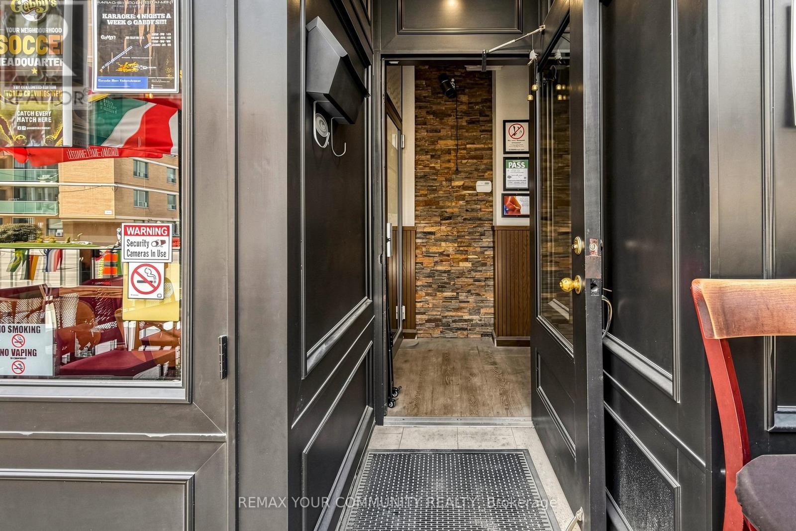 383 Eglinton Avenue E, Toronto, Ontario  M4P 1M5 - Photo 12 - C13527936