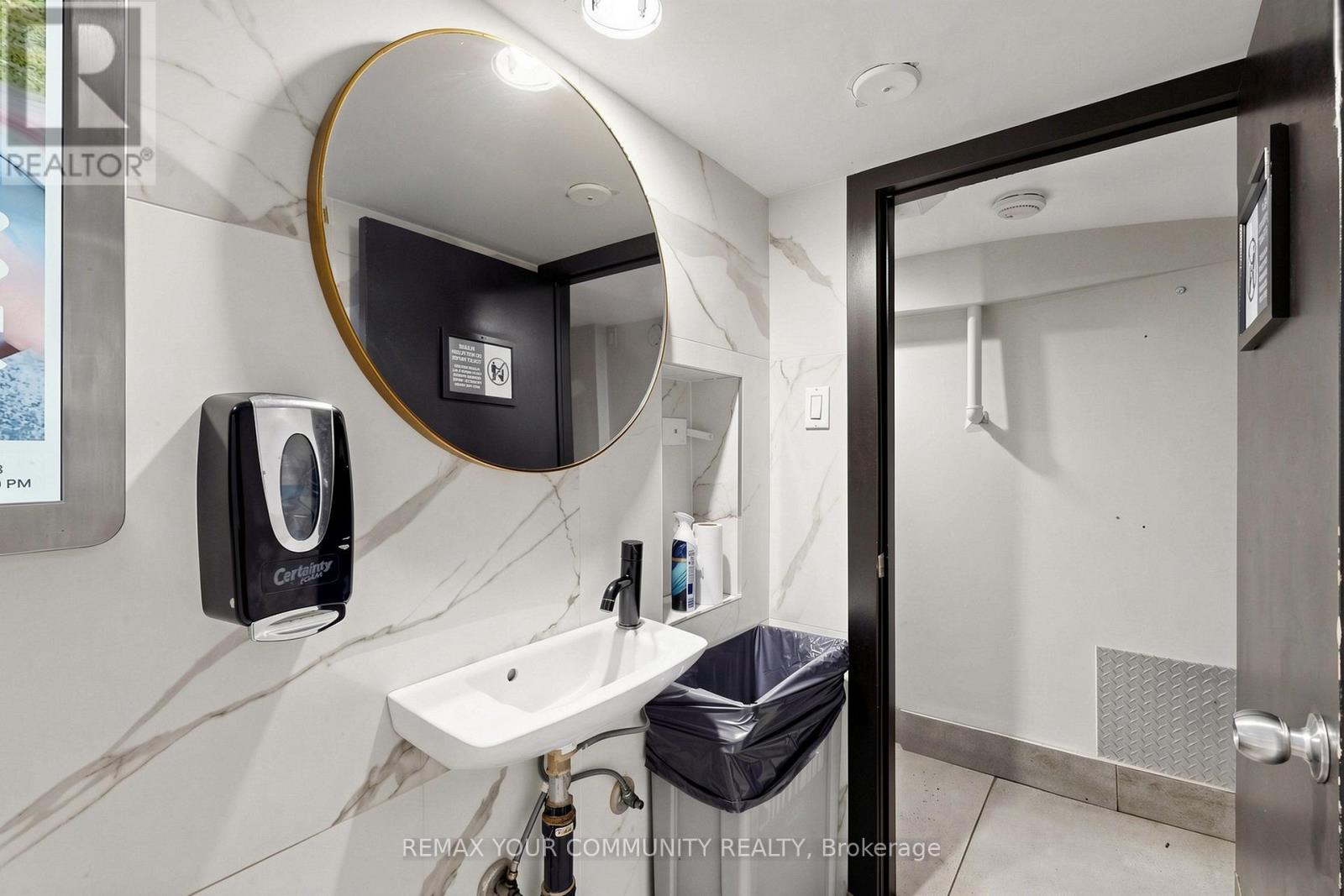 383 Eglinton Avenue E, Toronto, Ontario  M4P 1M5 - Photo 40 - C13527936
