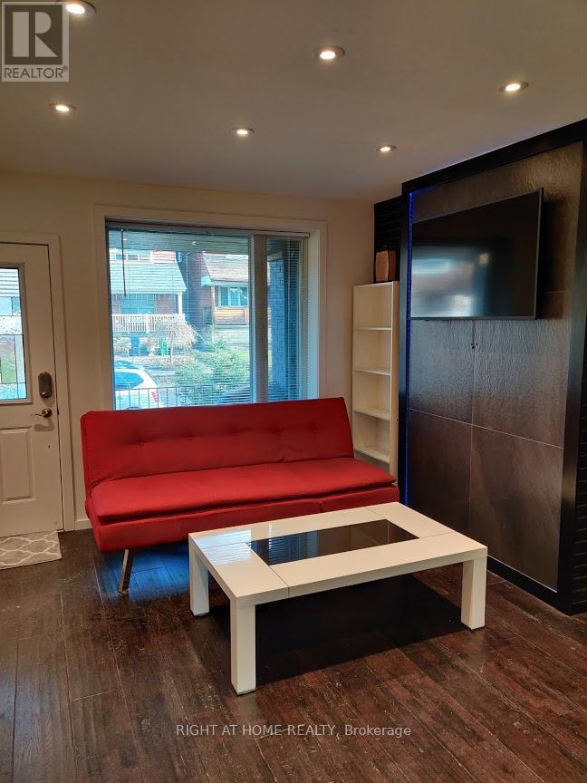 Upper - 116 Atlas Avenue, Toronto, Ontario  M6C 3P3 - Photo 3 - C13527958